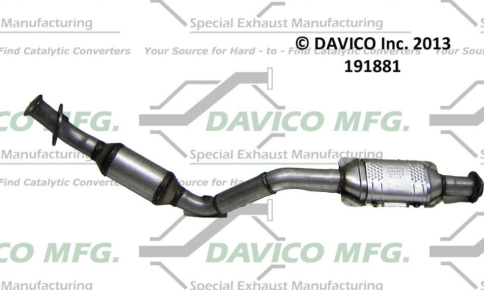 Davico Mfg CARB-Compliant Direct-Fit Catalytic Converter 300028 — image 2