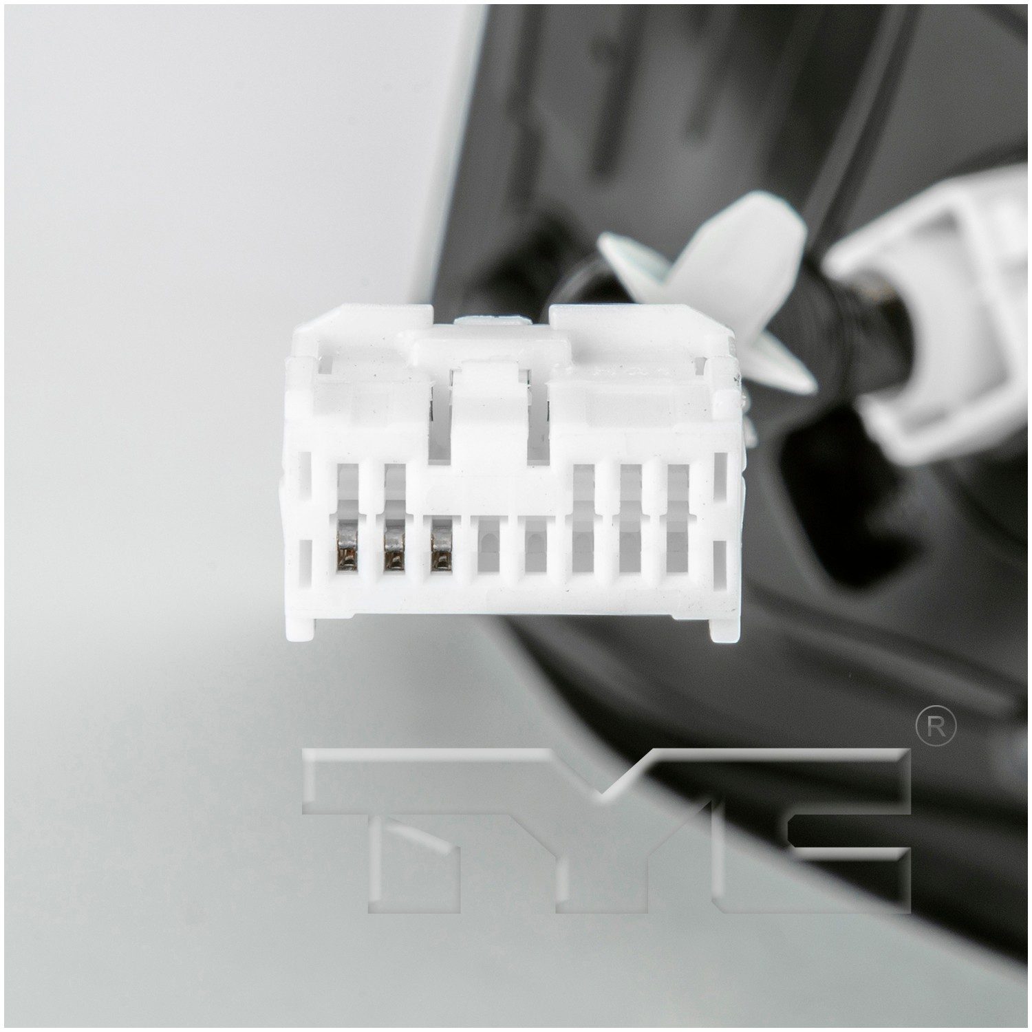 TYC Right Power Door Mirror — image 3