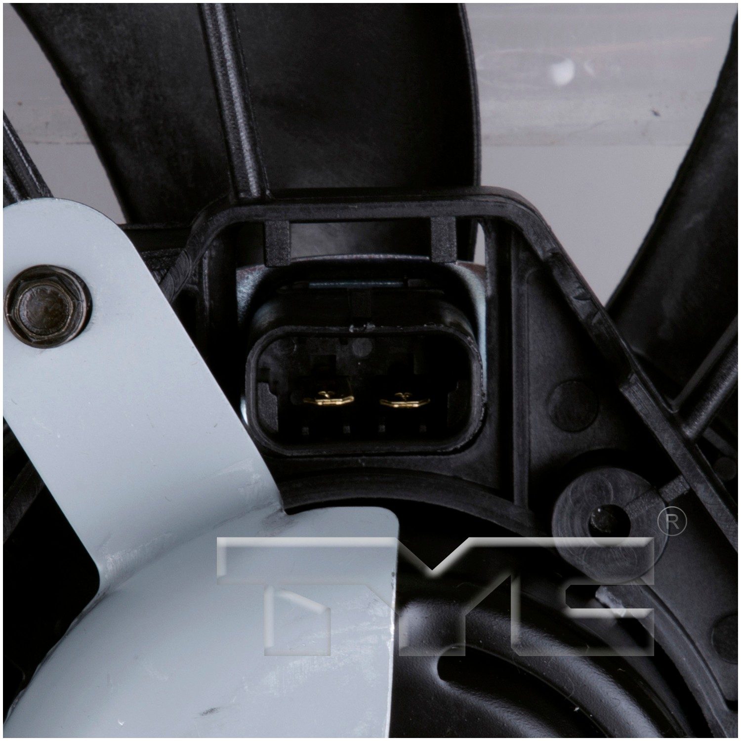 TYC Dual Radiator and Condenser Fan Assembly — image 3