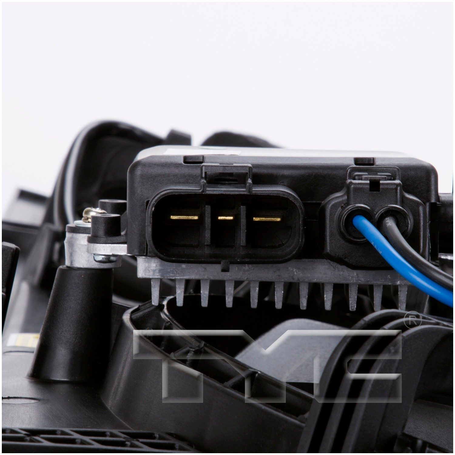 TYC Dual Radiator and Condenser Fan Assembly — image 3