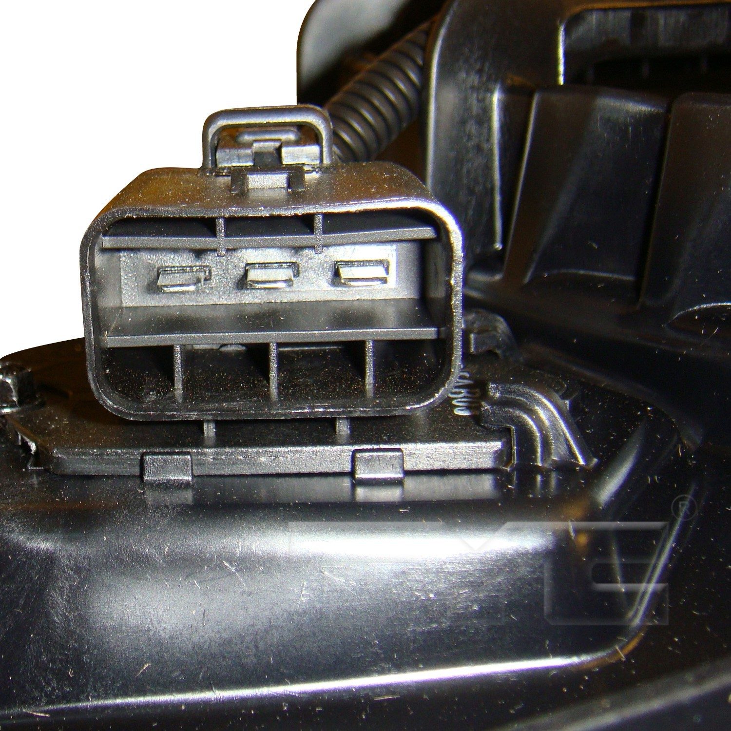 TYC Dual Radiator and Condenser Fan Assembly — image 3