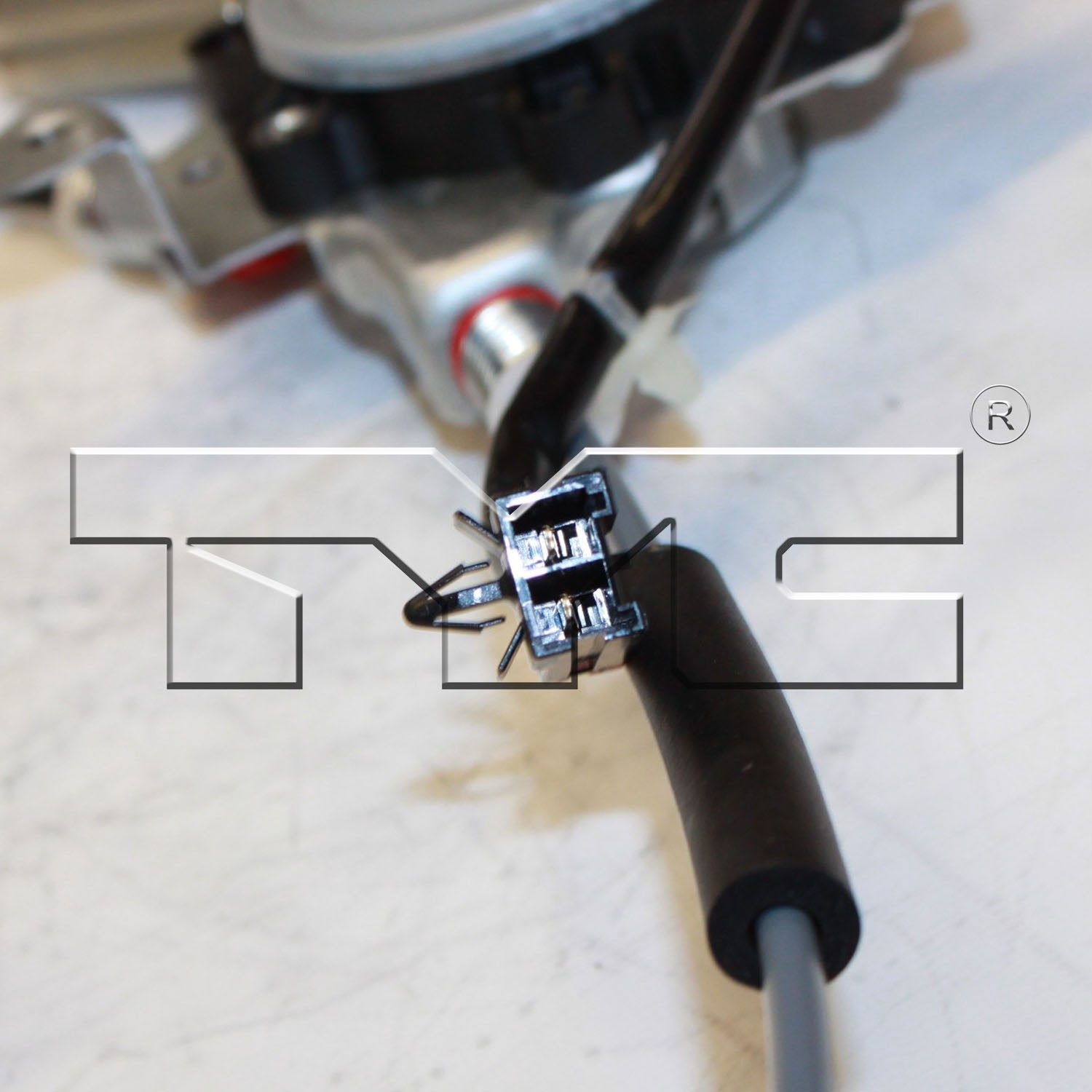 TYC Window Motor and Regulator Assembly — image 3