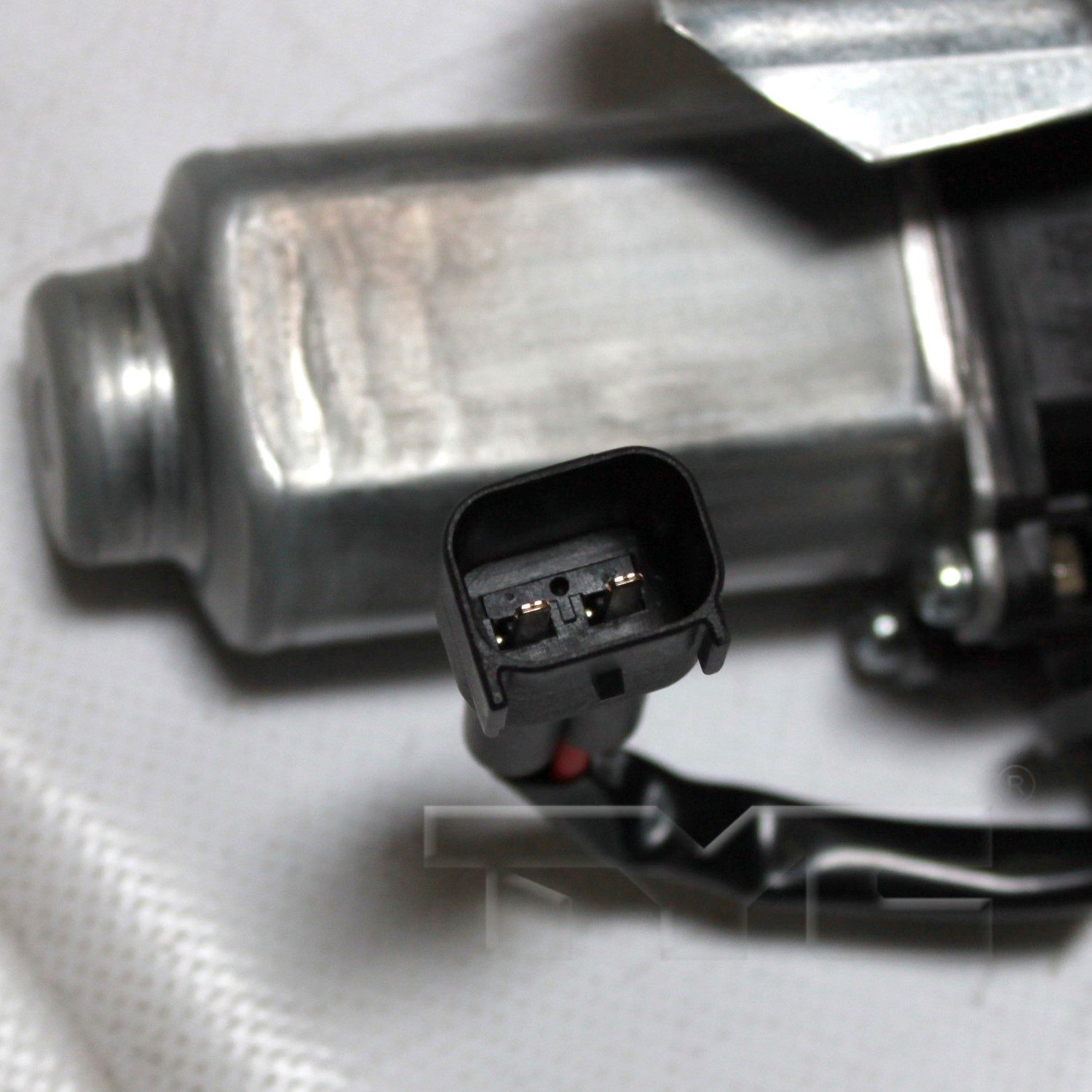 TYC Window Motor and Regulator Assembly — image 3