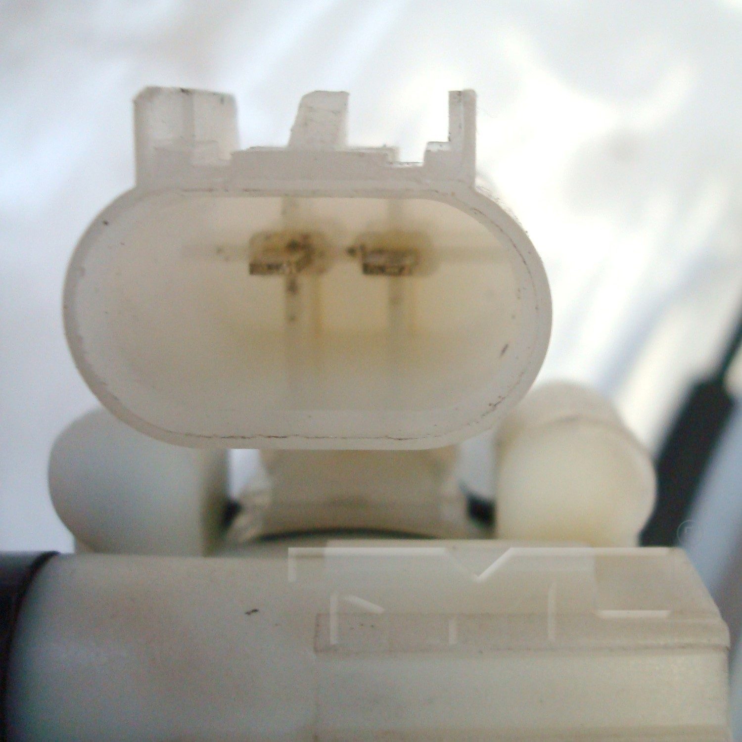TYC Window Motor and Regulator Assembly — image 3