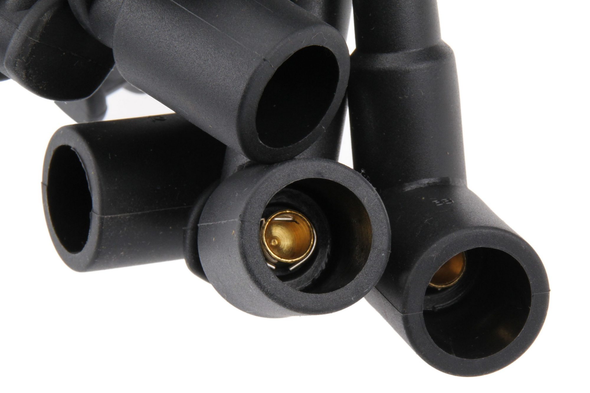 URO Parts Spark Plug Wire Set - Q4150027 — image 4