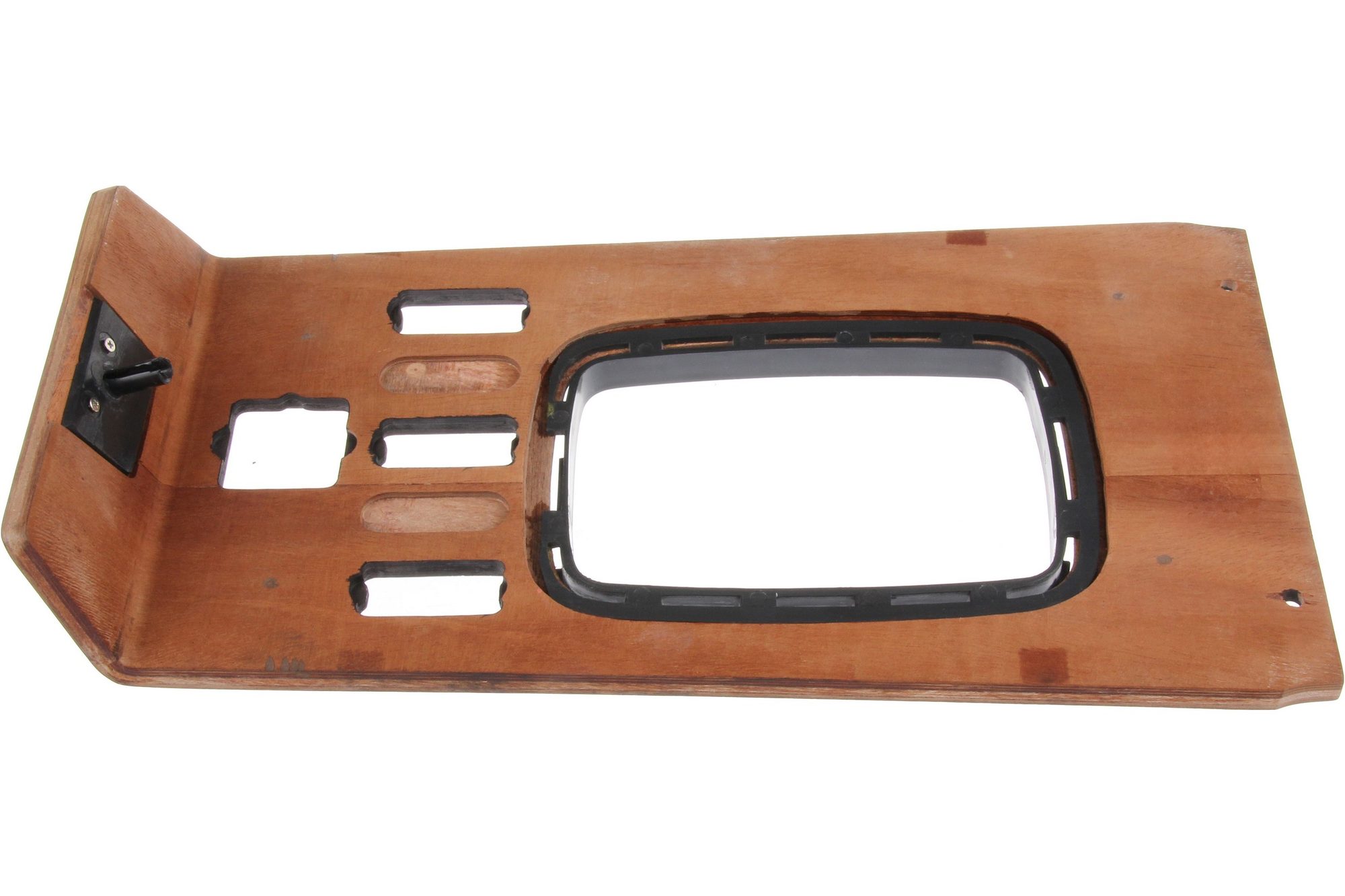 URO Parts Automatic Transmission Shift Cover Plate - WK107BC5 — image 3