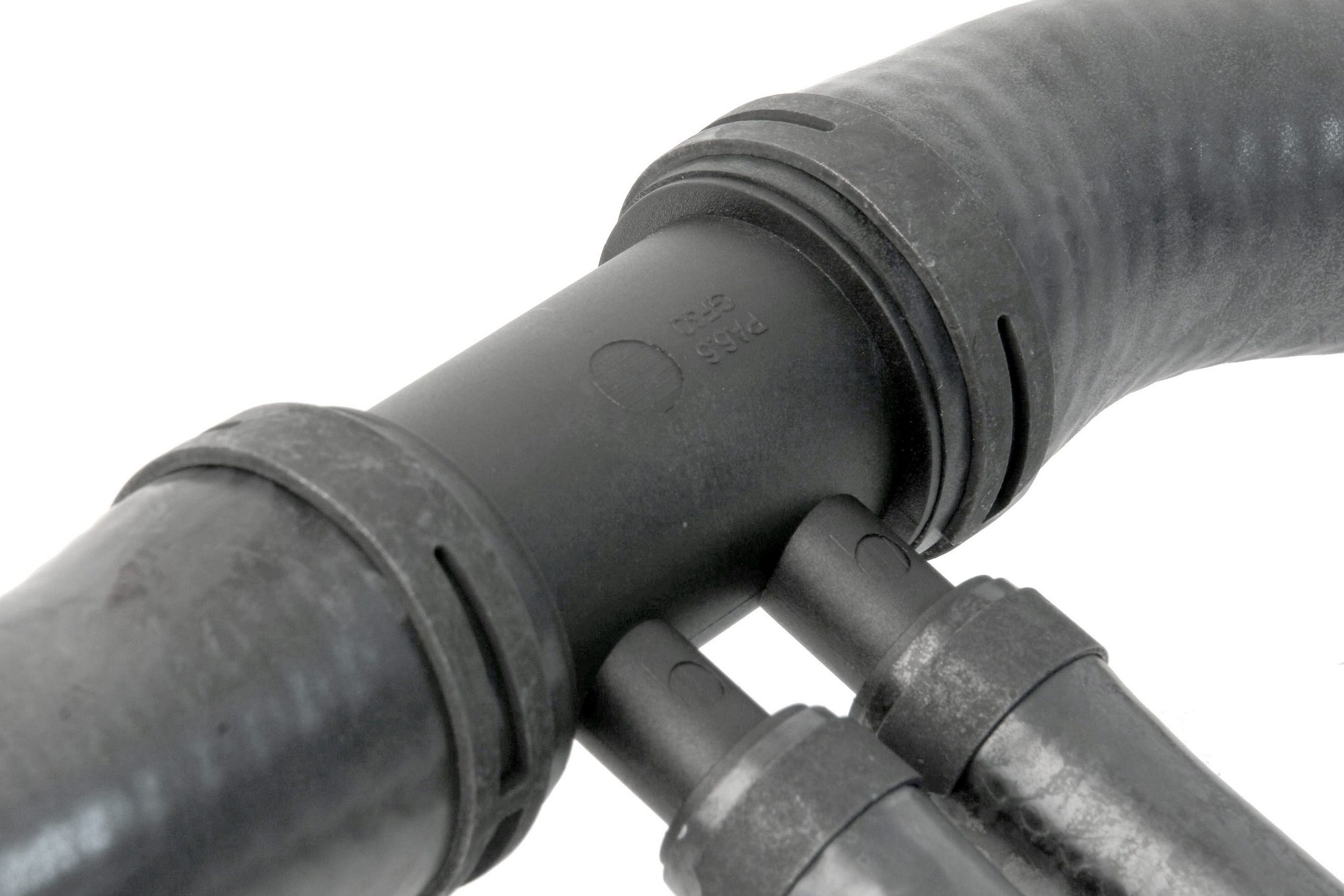 URO Parts Radiator Coolant Hose - XR849187 — image 3