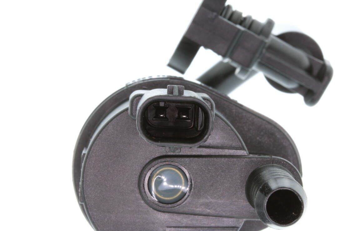 VAICO Vapor Canister Purge Solenoid V10-3670 — image 2
