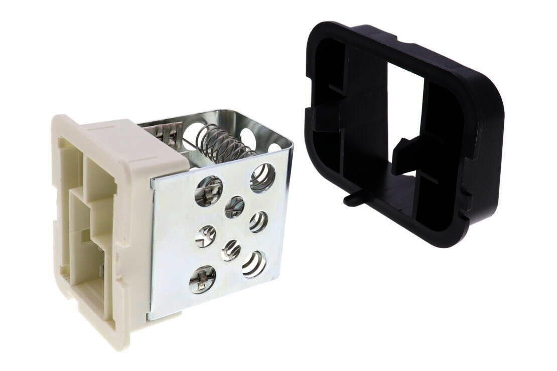 VEMO HVAC Blower Motor Regulator V40-03-1133 — image 3